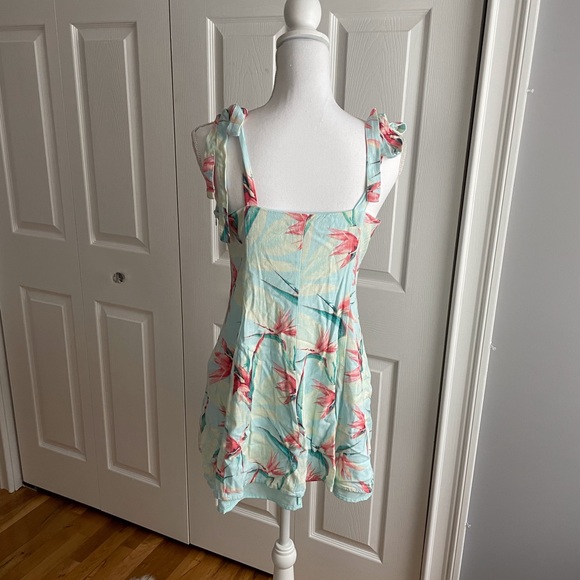 Tie Shoulder Print Linen Dress - Picture 7 of 7